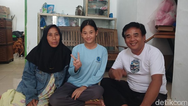 Aura Cinta Buat Konten Keresahan Usai Rumah Digusur